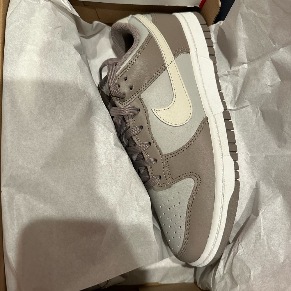 Women’s dunks SOLD !